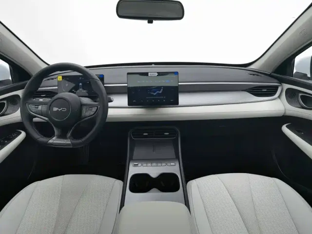 BYD Seal 05 DM-i — Фото автомобиля 5