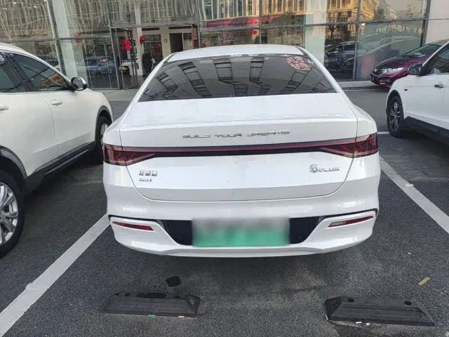 BYD Qin PLUS — Фото автомобиля 5