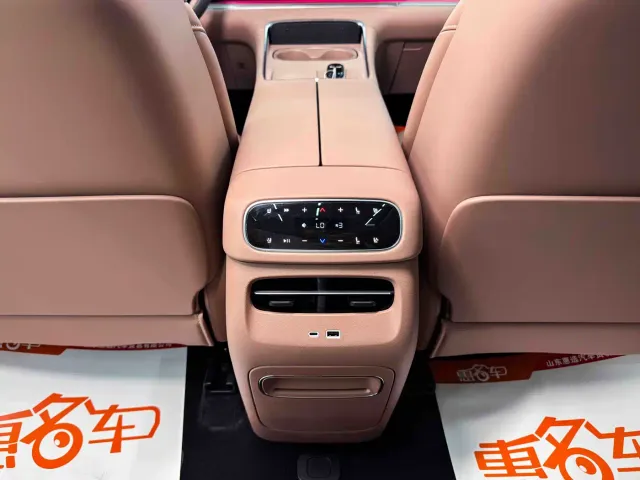 Leapmotor C11 — Фото автомобиля 18