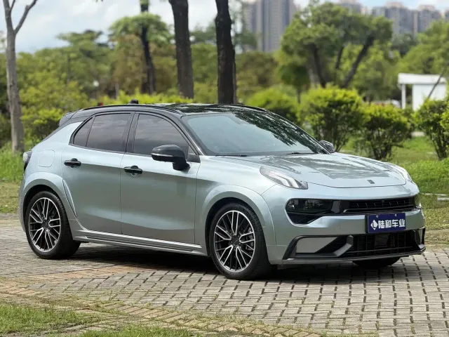 Lynk & Co 02 Hatchback — Фото автомобиля 3