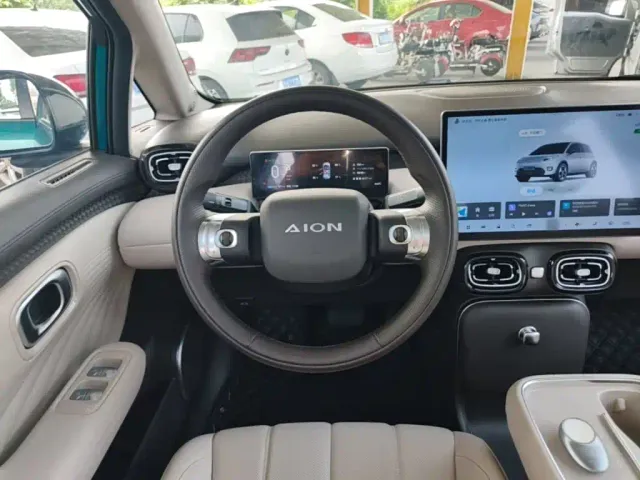 GAC Aion UT — Фото автомобиля 10