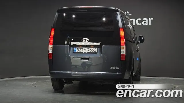 Hyundai Staria — Фото автомобиля 4