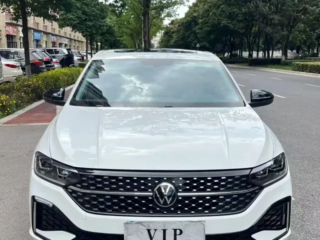 Volkswagen Lavida — Фото автомобиля 2