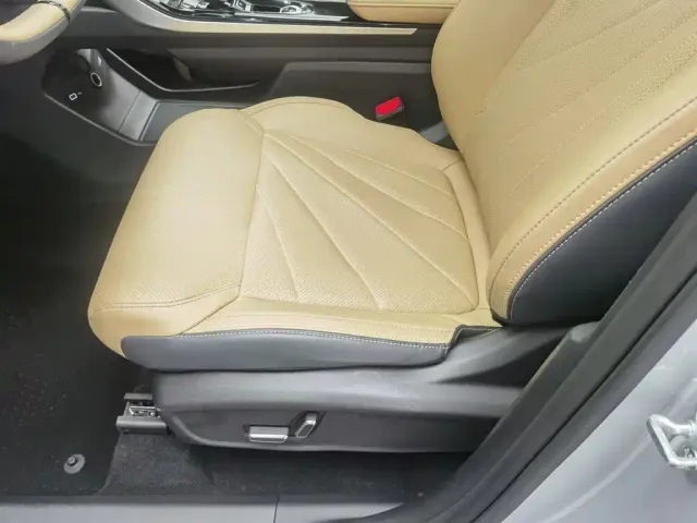 Geely Boyue L — Фото автомобиля 20