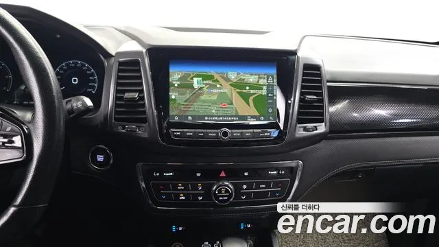 KG_Mobility_Ssangyong Rexton Новый Rexton Sport Дизель 2.2 2WD — Фото автомобиля 14