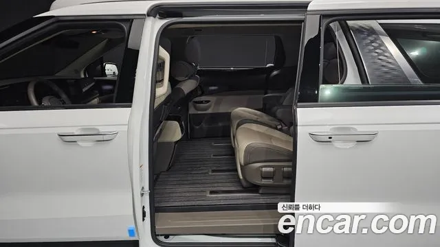 Kia Carnival 4th Gen — Фото автомобиля 11