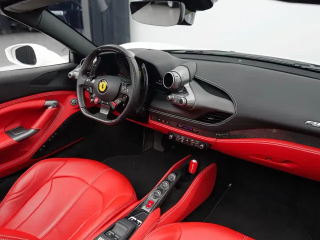 Ferrari F8 — Фото автомобиля 18
