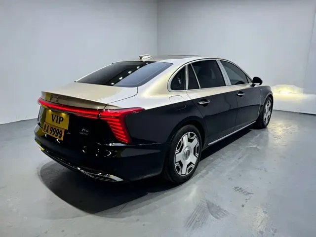 Hongqi H5 — Фото автомобиля 2