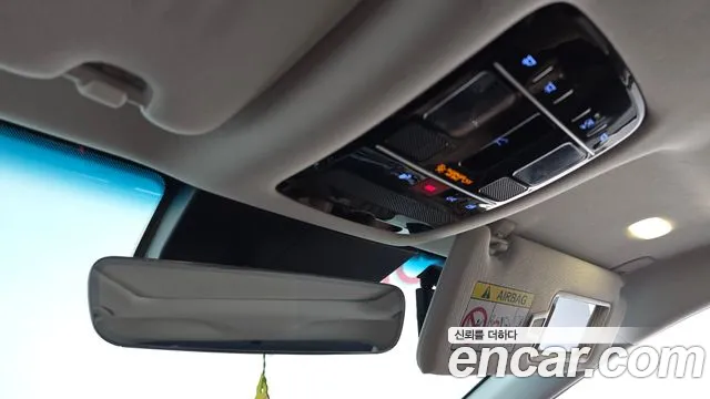 Hyundai Grandeur GN7 — Фото автомобиля 18