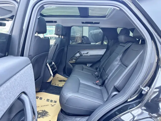 Land Rover Range Rover Sport — Фото автомобиля 17