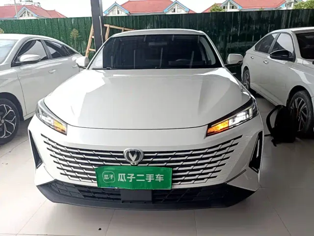 Changan Lamore — Фото автомобиля 2