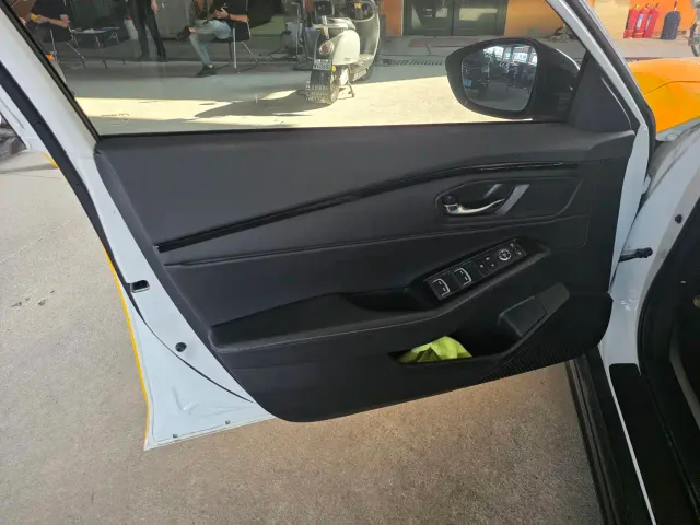 Honda Accord — Фото автомобиля 11
