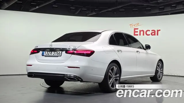 Mercedes-Benz E-Class W213 — Фото автомобиля 2