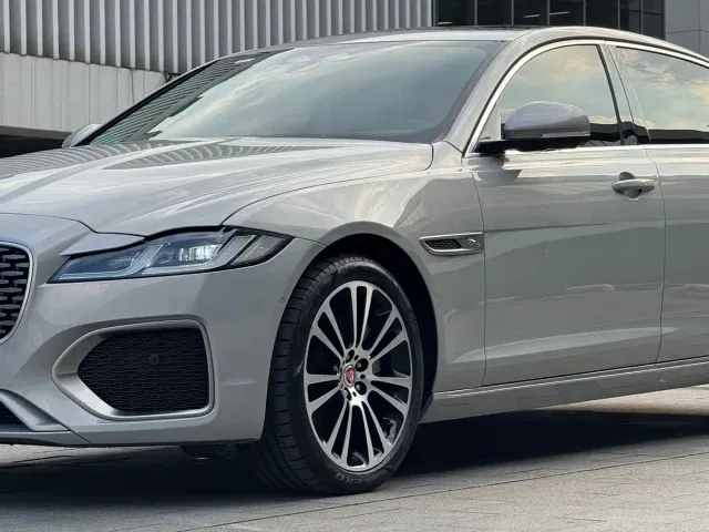 Jaguar XFL — Фото автомобиля 3
