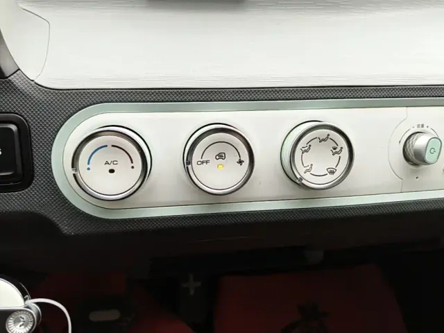 Wuling Hongguang Mini EV — Фото автомобиля 12
