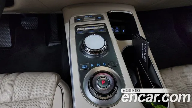 Genesis GV70 — Фото автомобиля 12