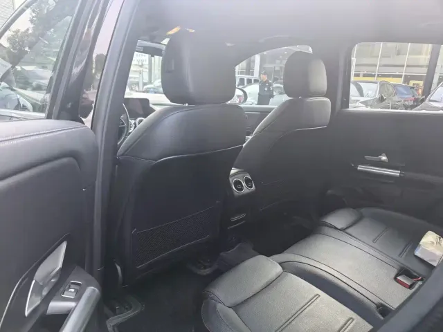 Mercedes-Benz EQA — Фото автомобиля 6