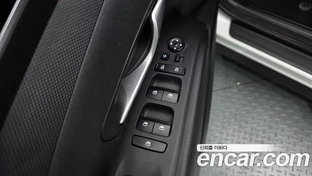 Hyundai Tucson Tucson (NX4) Бензин 1.6 турбо 2WD — Фото автомобиля 17