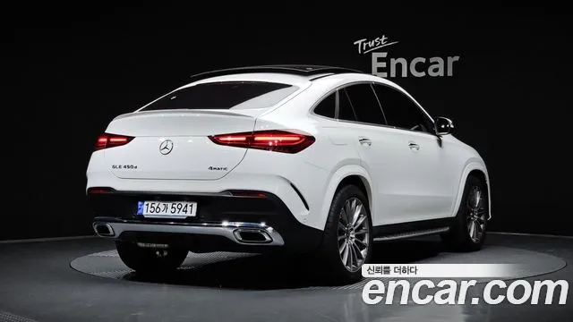 Mercedes-Benz GLE-Class — Фото автомобиля 2
