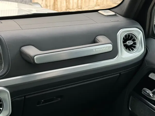 Mercedes-Benz G-Class — Фото автомобиля 16