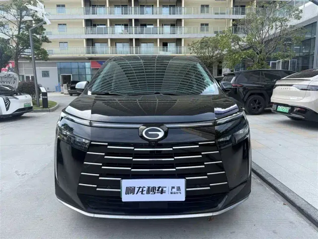 GAC Trumpchi E8 — Фото автомобиля 2