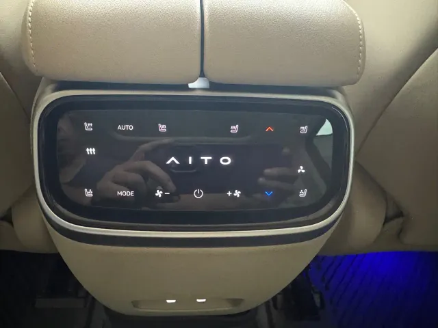 Aito M7 — Фото автомобиля 14