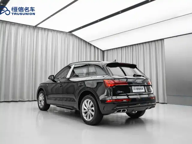 Audi Q5L — Фото автомобиля 7