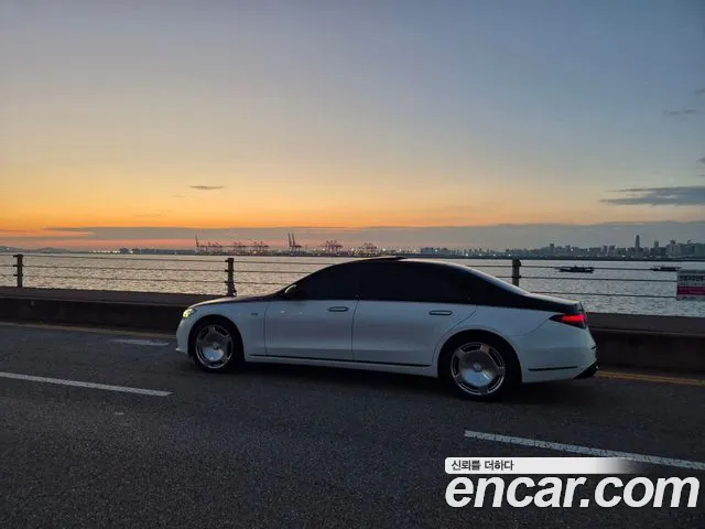 Mercedes-Benz S-Class — Фото автомобиля 19