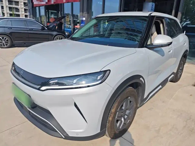 Фотография автомобиля — BYD Yuan UP
