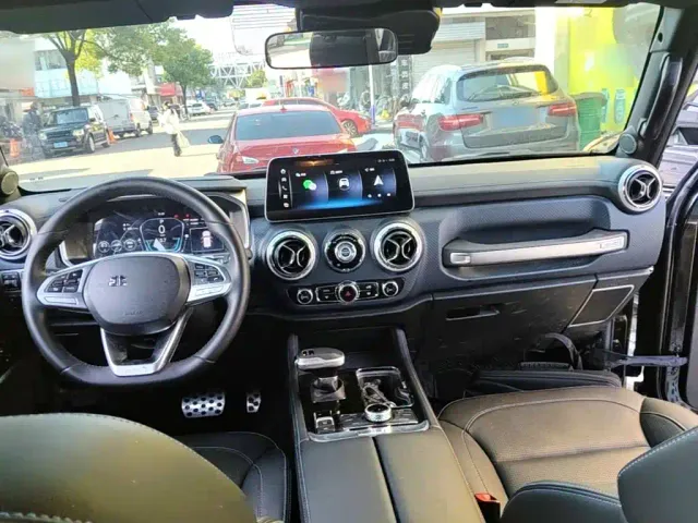 BAIC BJ40 — Фото автомобиля 9
