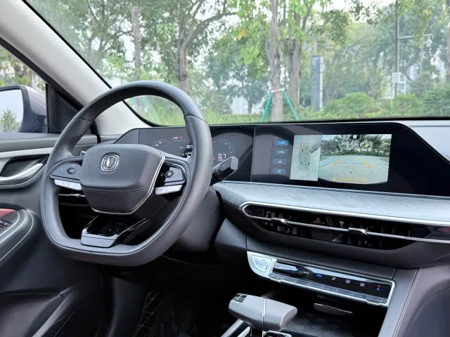 Changan Eado — Фото автомобиля 11