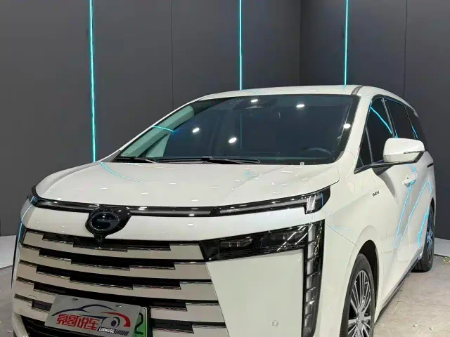 Фотография автомобиля — GAC Trumpchi E8