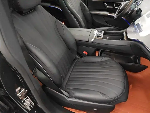 Mercedes-Benz EQS — Фото автомобиля 24