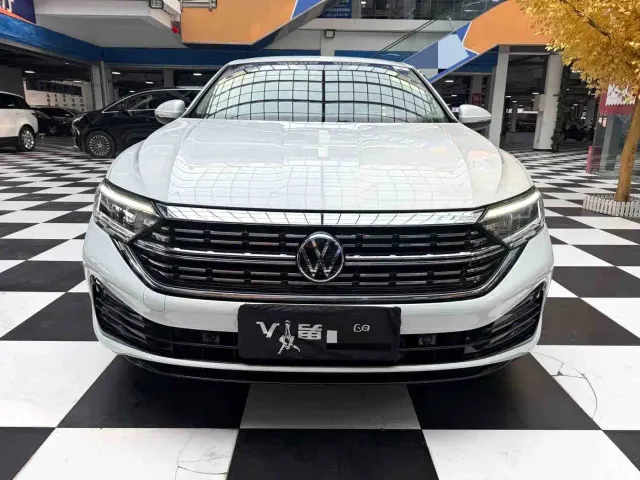 Volkswagen Sagitar — Фото автомобиля 2