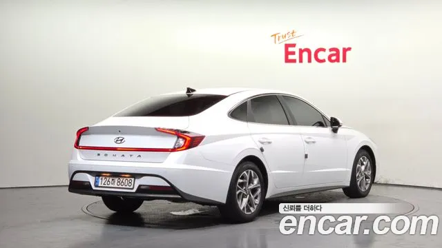 Hyundai Sonata Sonata (DN8) 2.0 LPG(Для проката) — Фото автомобиля 2