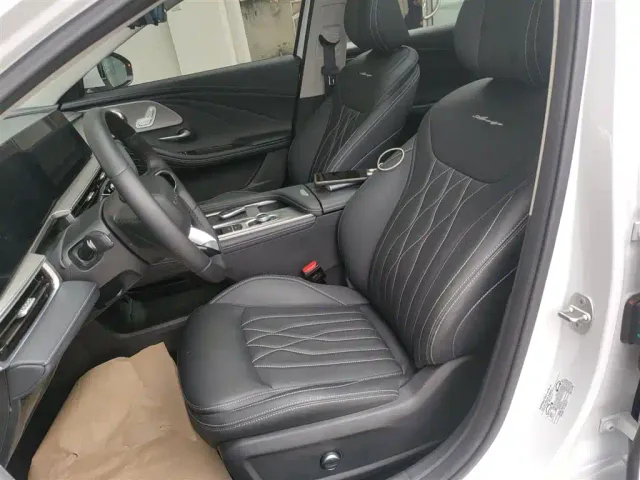 Chery Arrizo 8 — Фото автомобиля 14