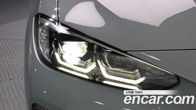 BMW i4 — Фото автомобиля 21