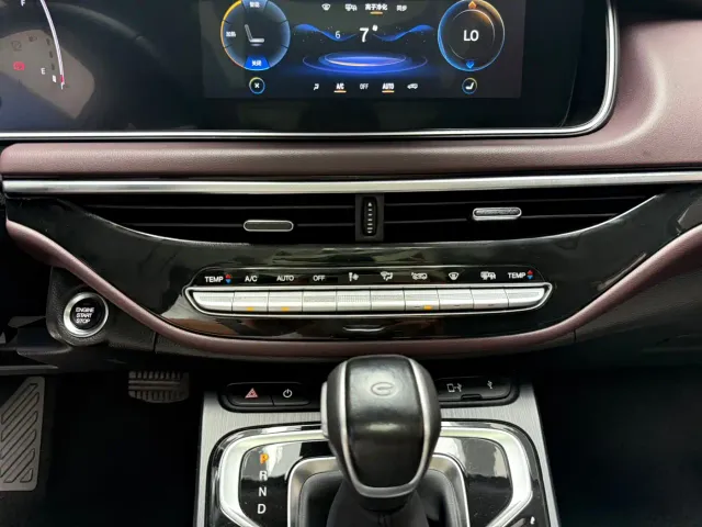 GAC Trumpchi M6 — Фото автомобиля 14