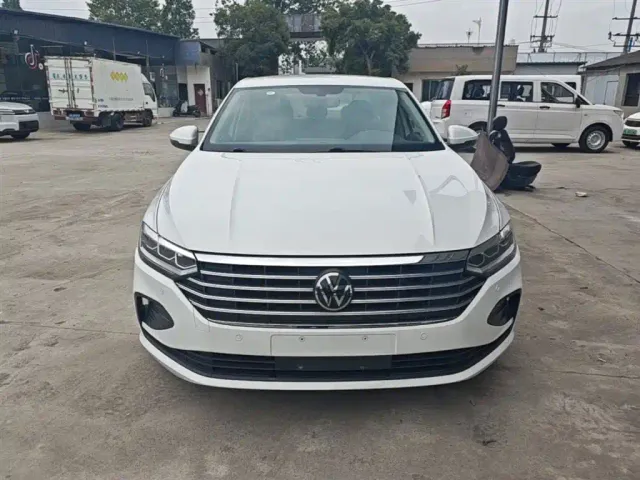 Volkswagen Lavida — Фото автомобиля 2