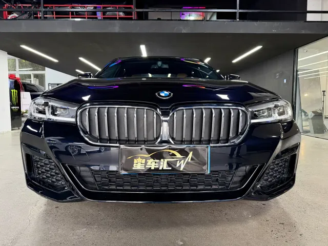 BMW 5 Series — Фото автомобиля 2