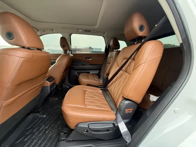 Nissan Terra — Фото автомобиля 7