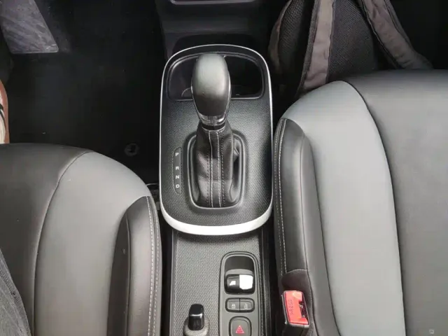 Roewe Clever — Фото автомобиля 13