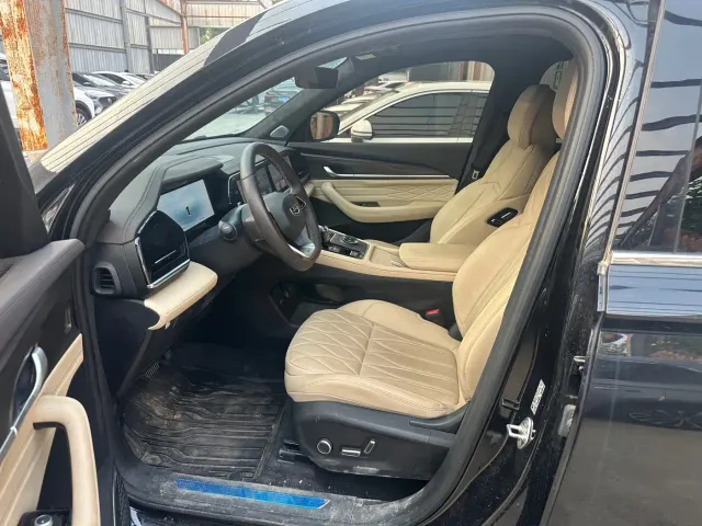 Geely Xingyue L — Фото автомобиля 4