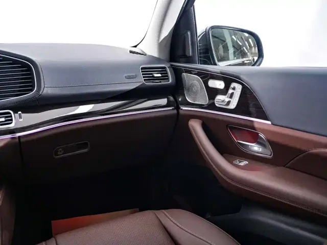 Mercedes-Benz GLE-Class — Фото автомобиля 26