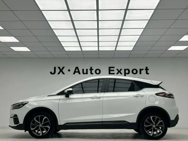Geely Emgrand S — Фото автомобиля 18