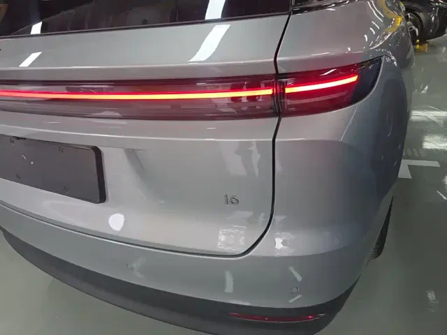 Li Auto i6 — Фото автомобиля 7