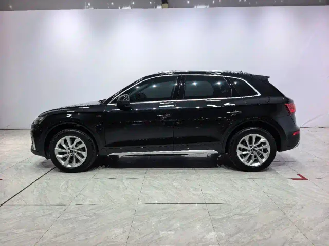 Audi Q5L — Фото автомобиля 4