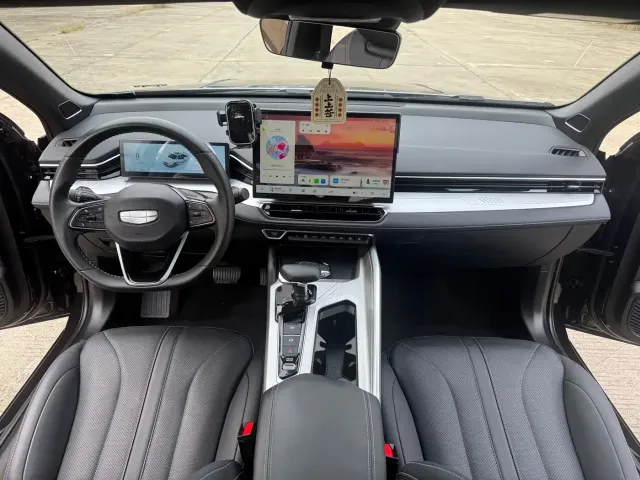 Geely Xing Rui 2025 Oriental Glory 1.5TD Kunlun Edition — Фото автомобиля 15