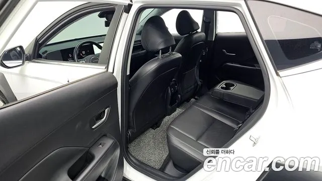 Hyundai Kona Kona (SX2) Бензин 1.6 турбо 2WD — Фото автомобиля 11