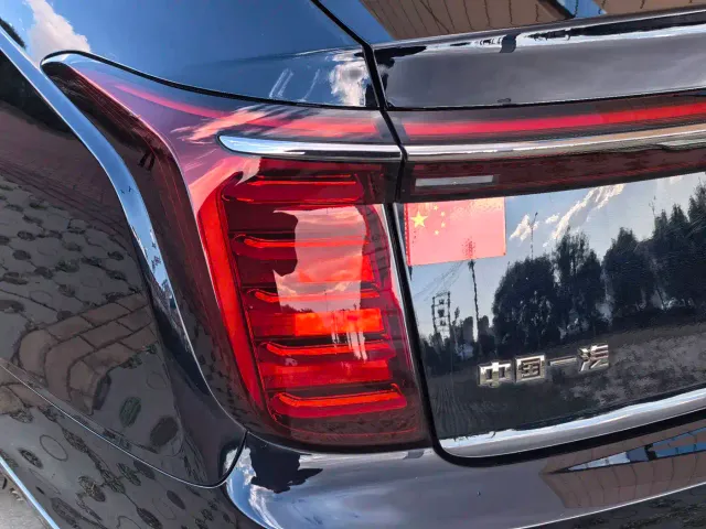 Hongqi H9 — Фото автомобиля 9